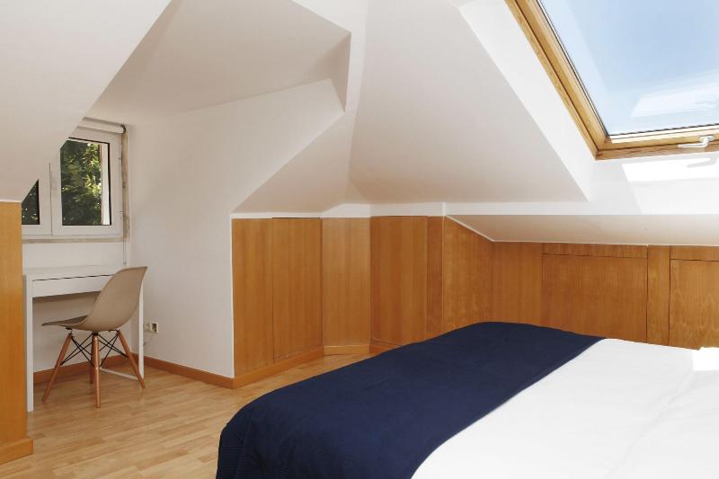 Flores Guest House image