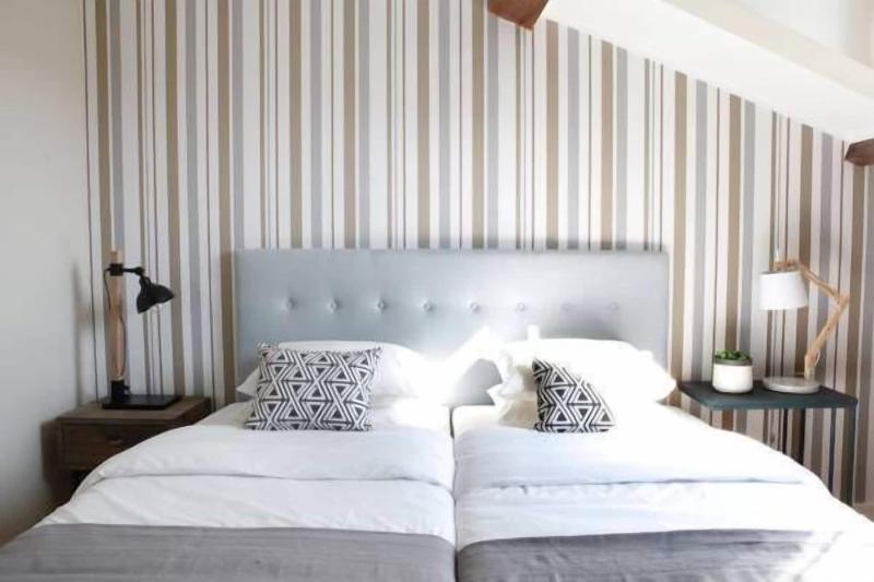 Flores Guest House image