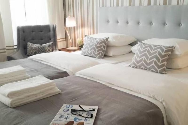 Flores Guest House image