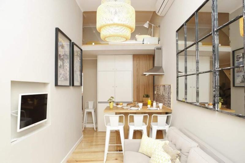 Flores Guest House image