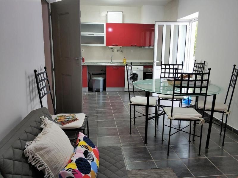 Sleep & Go Faro Airport Guest House image