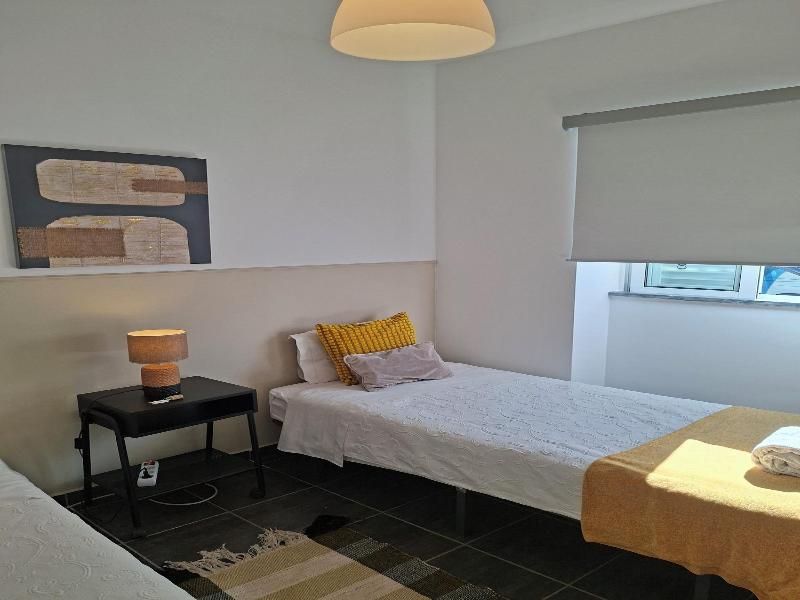 Sleep & Go Faro Airport Guest House image