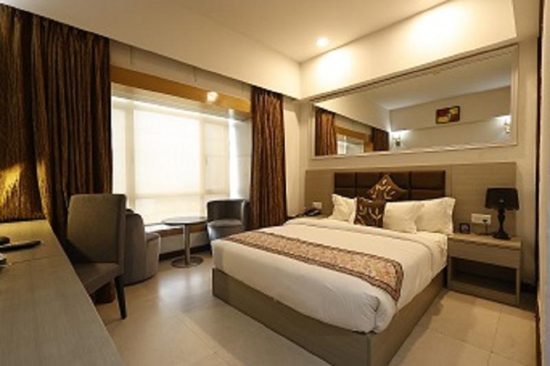 Aristocrat Hotel image