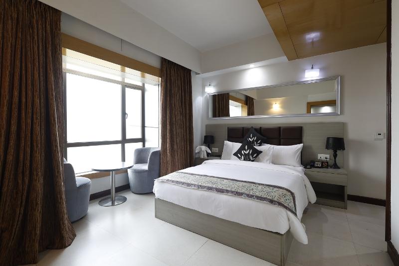Aristocrat Hotel image