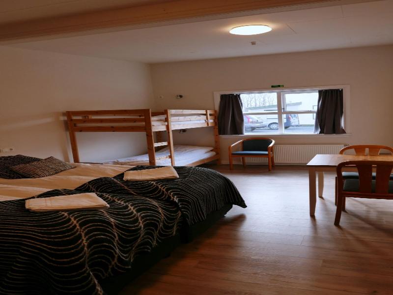 Hotel Hjarðarból image