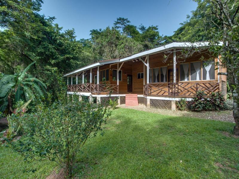 Sweet Songs Jungle Lodge, a Muy'Ono Resort image