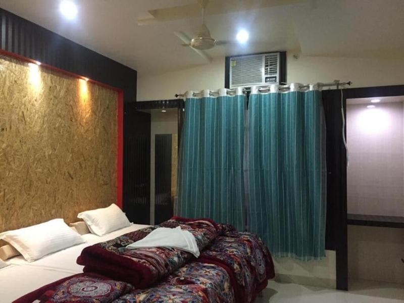Hotel Royal Country Club image