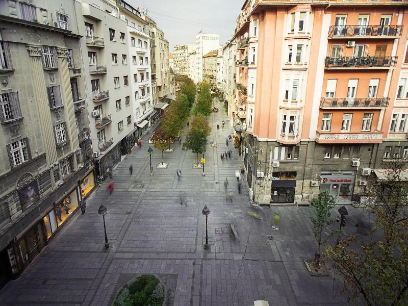 Dominic & Smart Luxury Suites Republic Square image