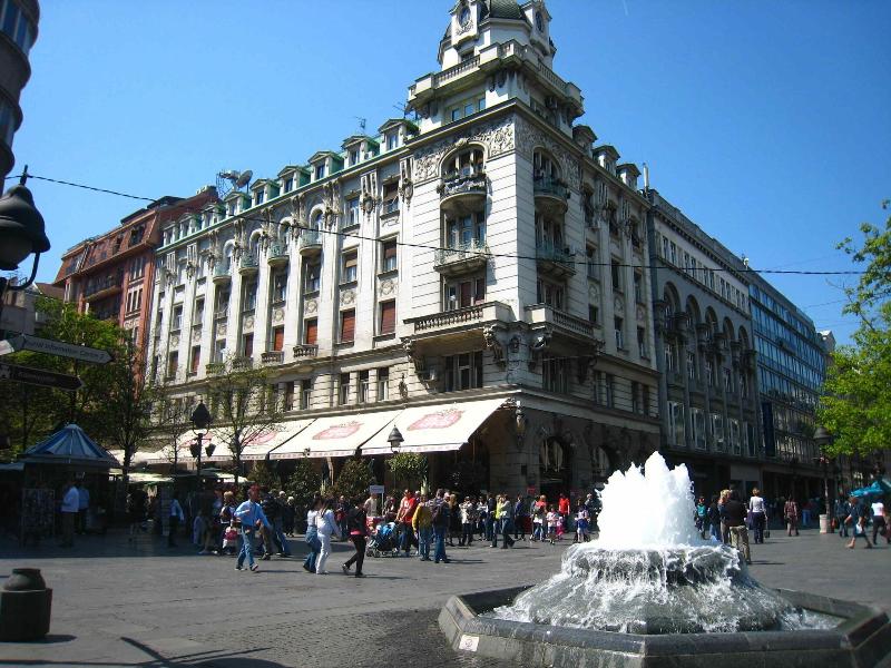 Dominic & Smart Luxury Suites Republic Square image