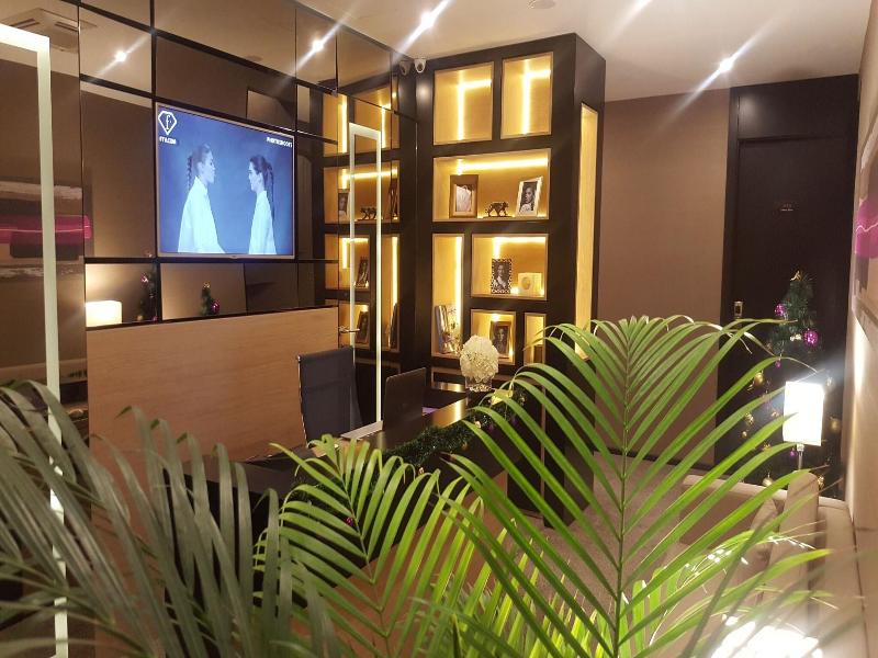 Dominic & Smart Luxury Suites Republic Square image