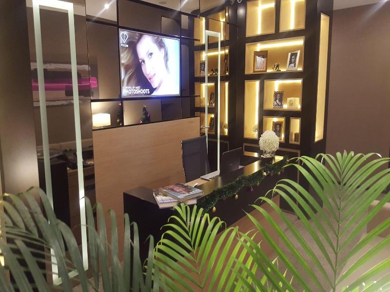Dominic & Smart Luxury Suites Republic Square image