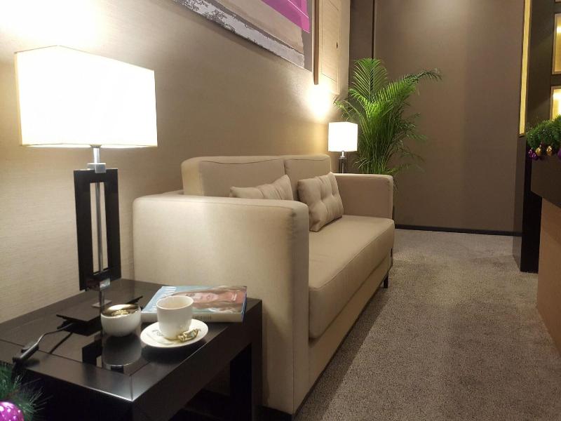 Dominic & Smart Luxury Suites Republic Square image
