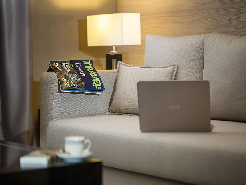 Dominic & Smart Luxury Suites Republic Square image
