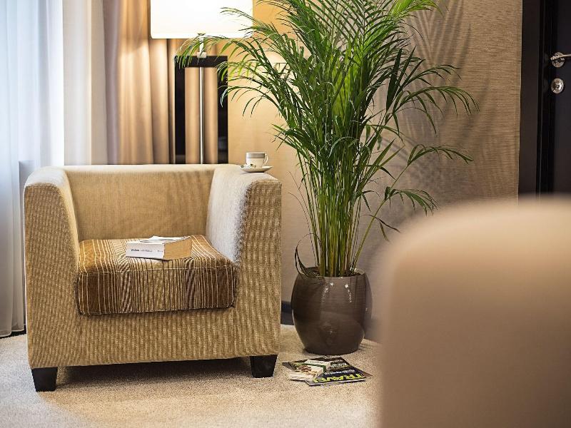 Dominic & Smart Luxury Suites Republic Square image