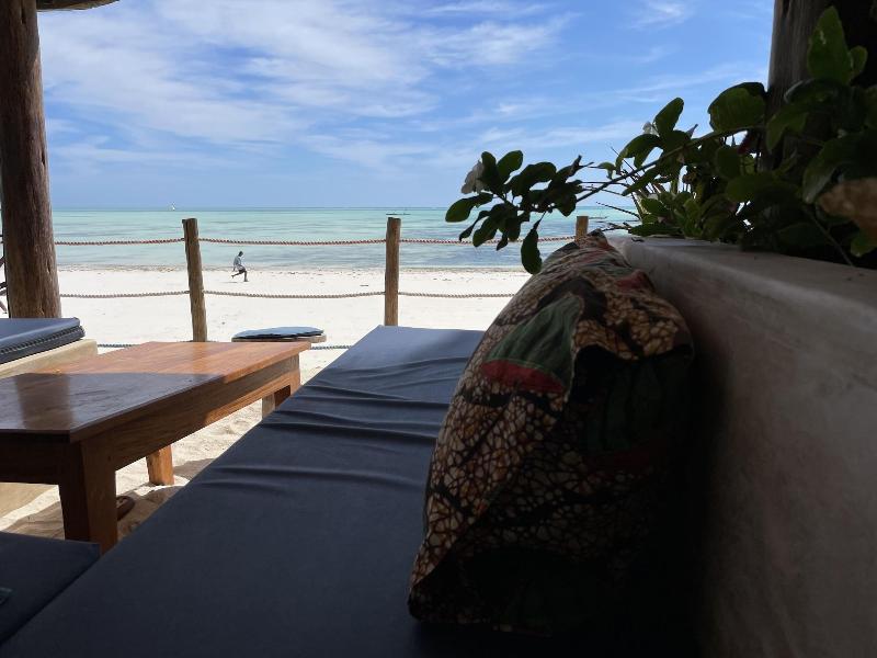 Blue Reef Sport and Fishing Lodge & Bungalows image