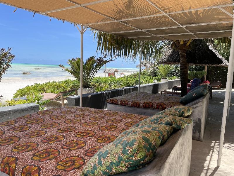 Blue Reef Sport and Fishing Lodge & Bungalows image