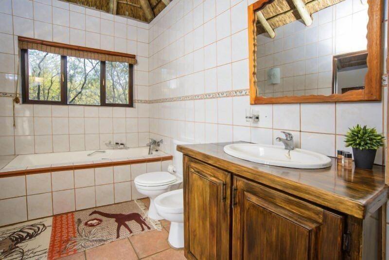 Boulders Safari Lodge image