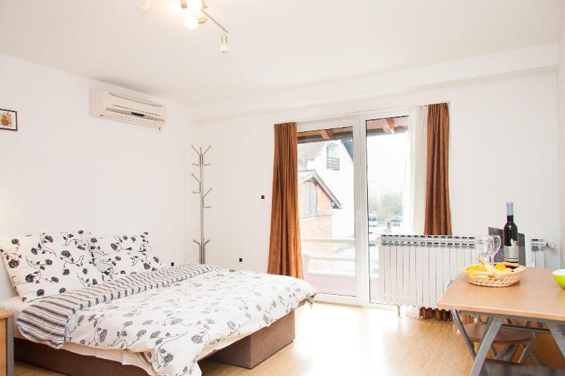 Rooms Garden Zagreb Airport image
