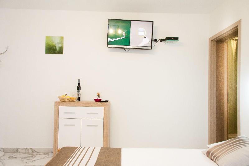 Rooms Garden Zagreb Airport image