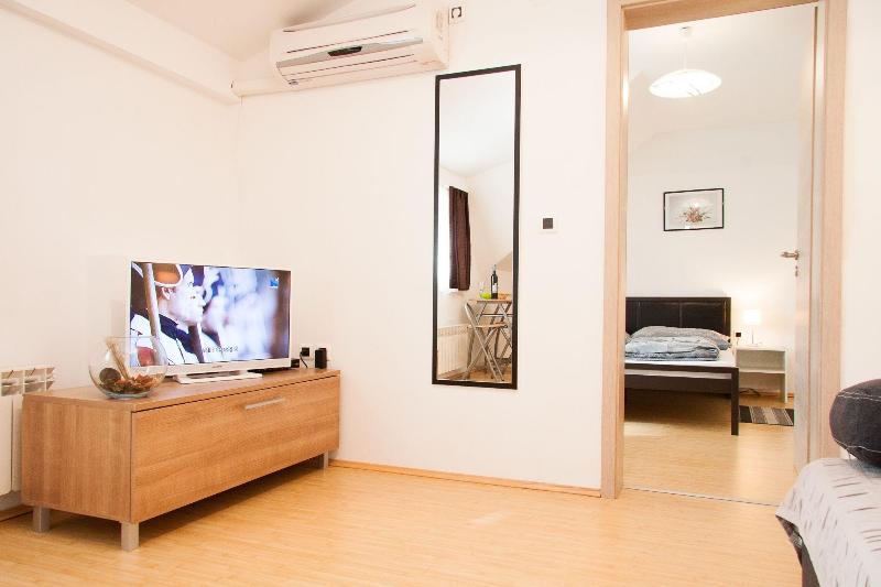 Rooms Garden Zagreb Airport image