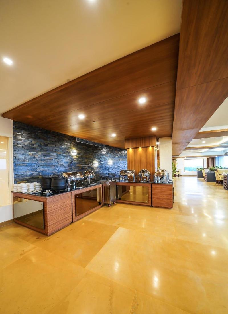 Kpm Tripenta Hotel image