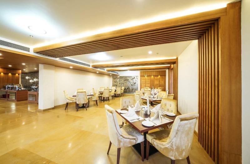 Kpm Tripenta Hotel image
