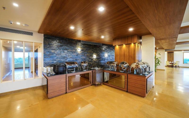 Kpm Tripenta Hotel image