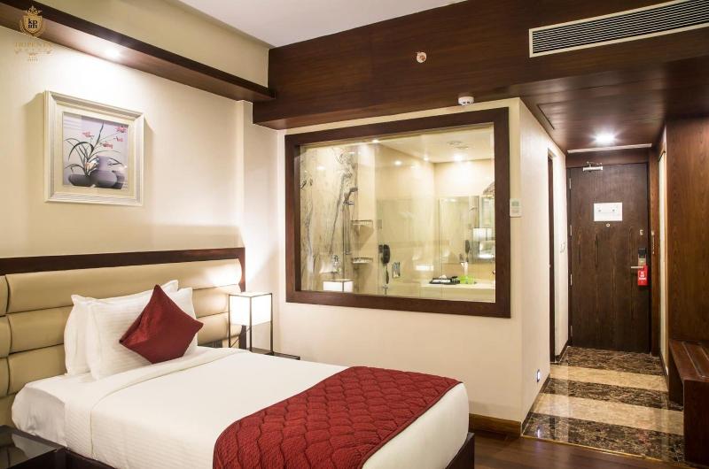 Kpm Tripenta Hotel image