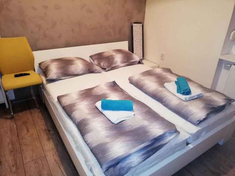 Angela Classic Rooms image