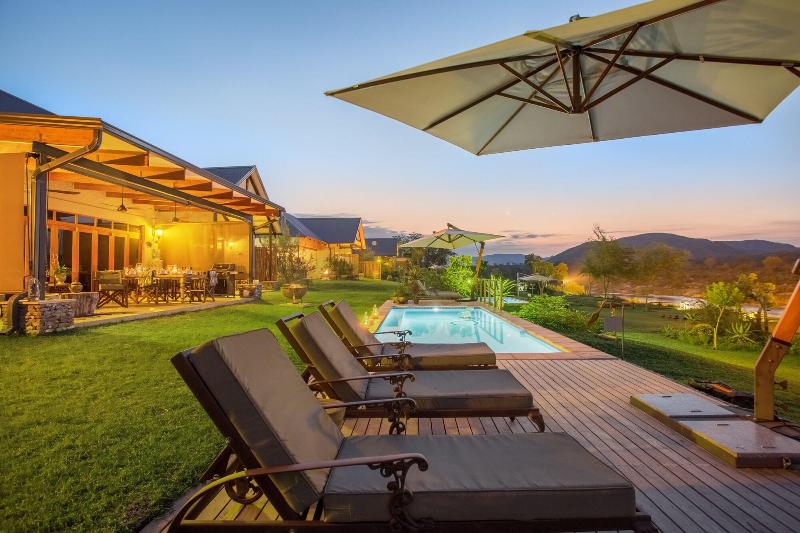 Kambaku River Lodge image