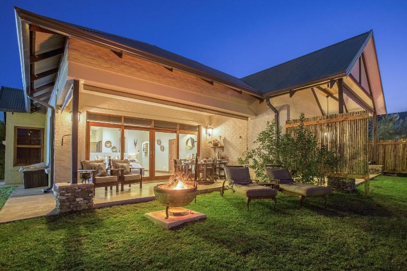 Kambaku River Lodge image