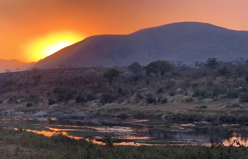 Kambaku River Lodge image