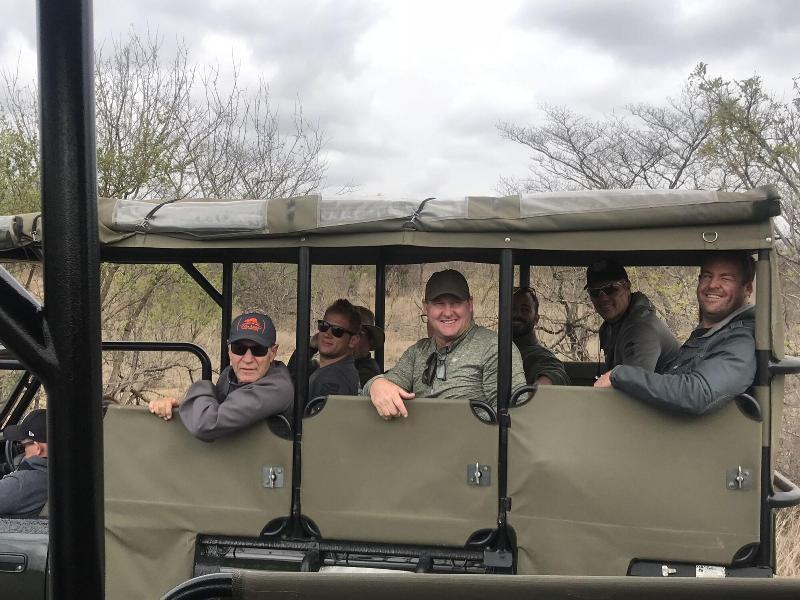 Kambaku River Lodge image