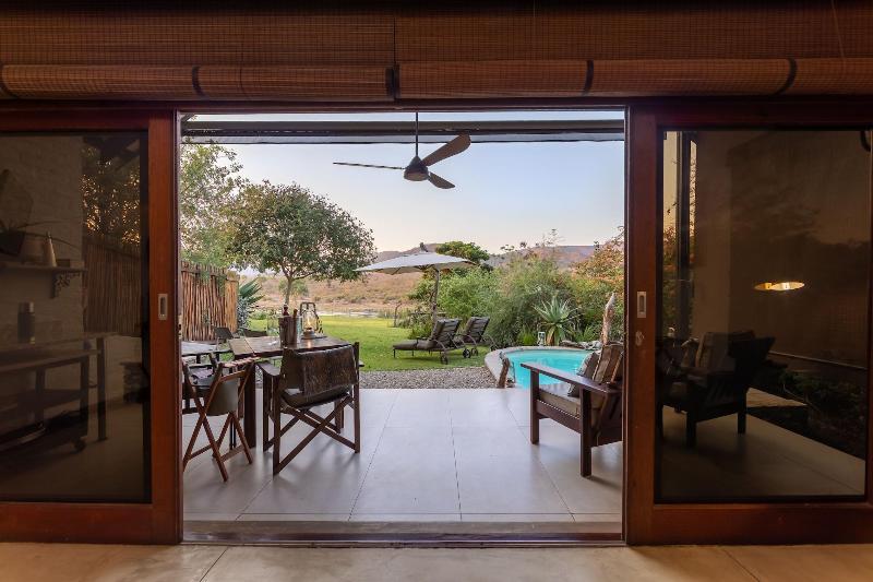 Kambaku River Lodge image