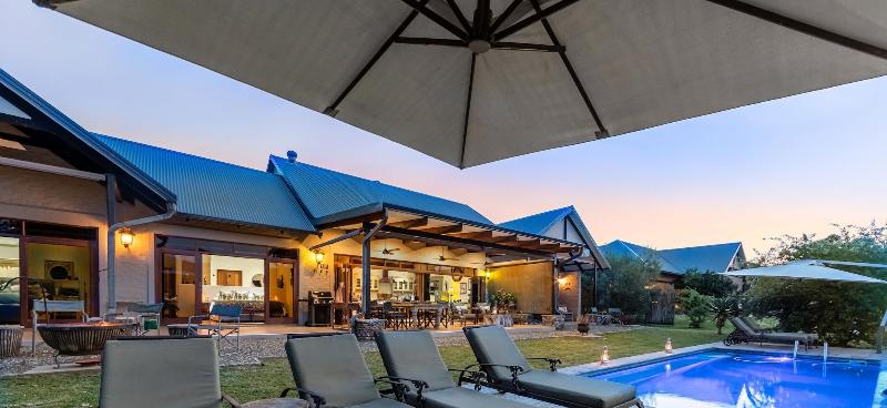 Kambaku River Lodge image