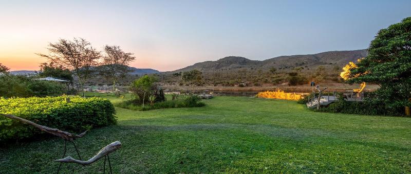 Kambaku River Lodge image
