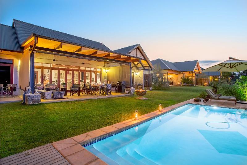 Kambaku River Lodge image
