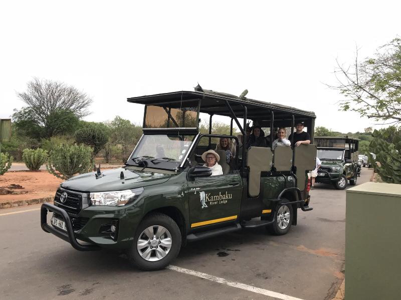 Kambaku River Lodge image