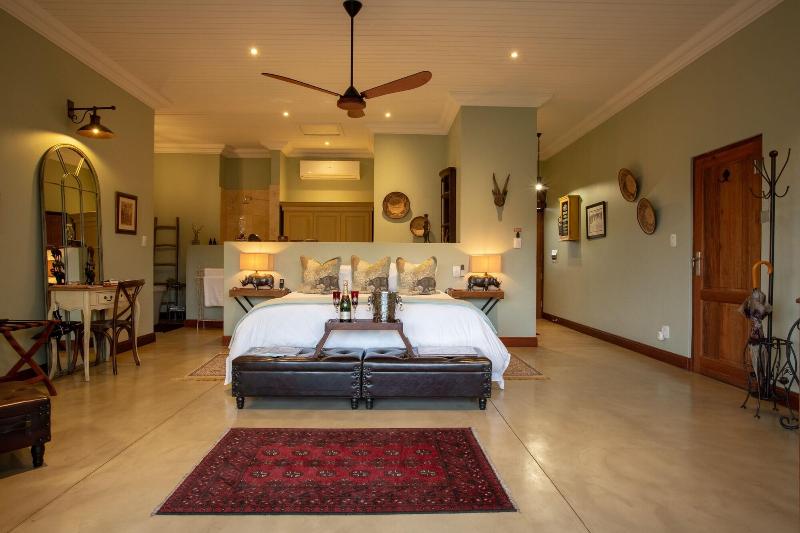 Kambaku River Lodge image