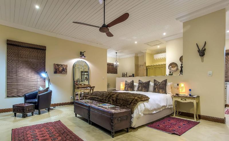 Kambaku River Lodge image