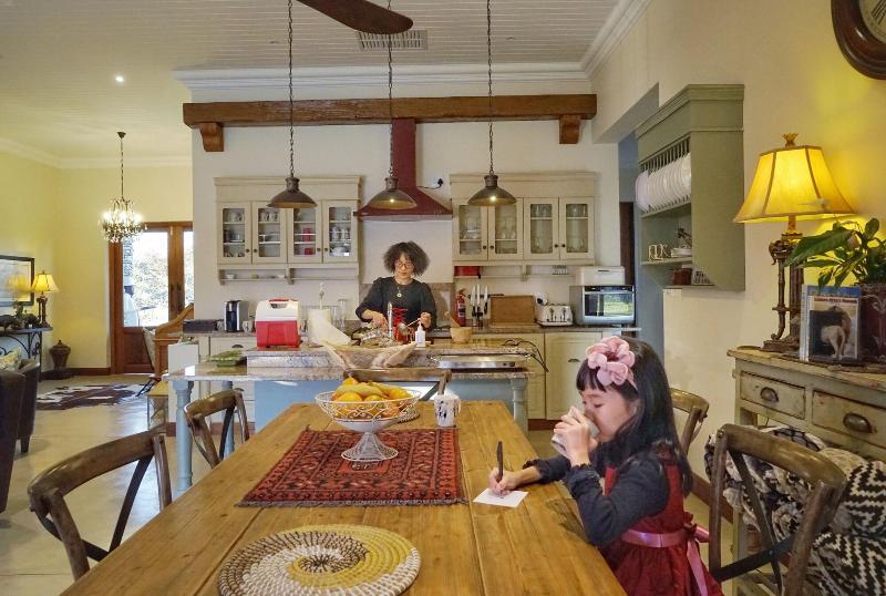 Kambaku River Lodge image