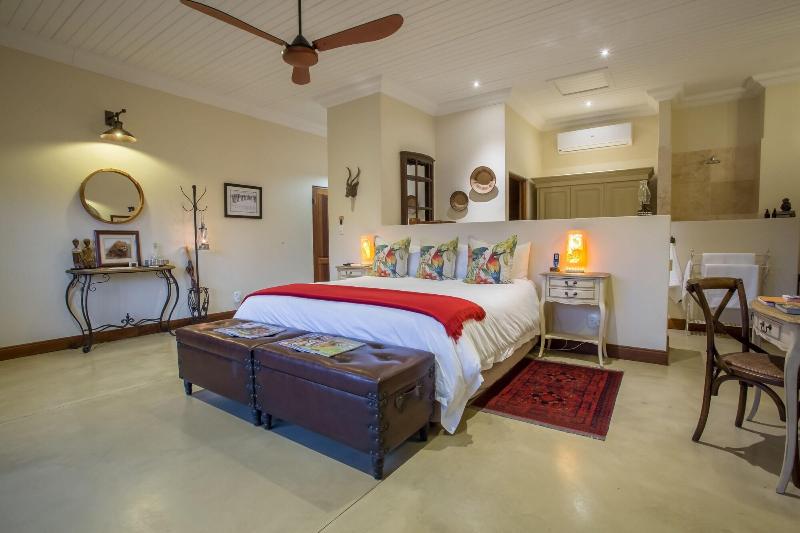 Kambaku River Lodge image