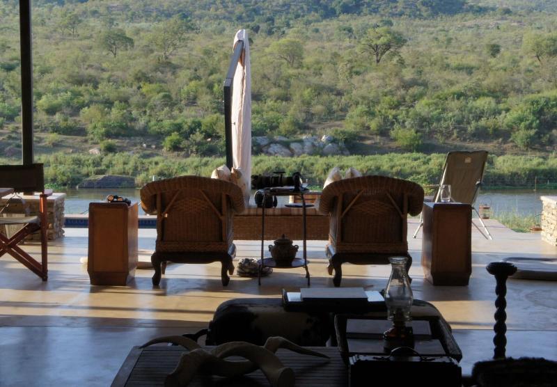 Kambaku River Lodge image