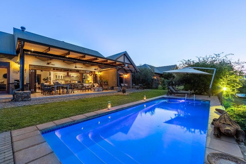 Kambaku River Lodge image