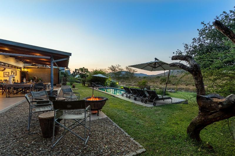 Kambaku River Lodge image