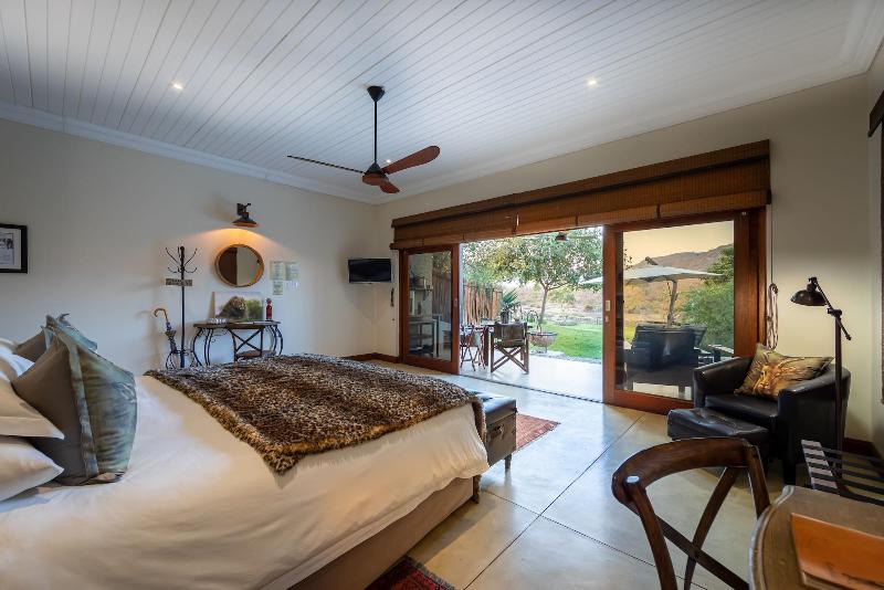 Kambaku River Lodge image