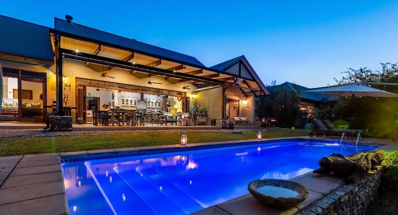 Kambaku River Lodge image