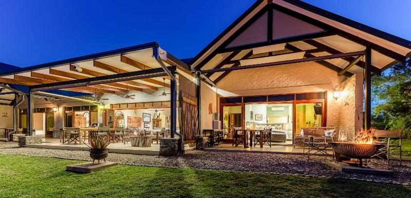 Kambaku River Lodge image