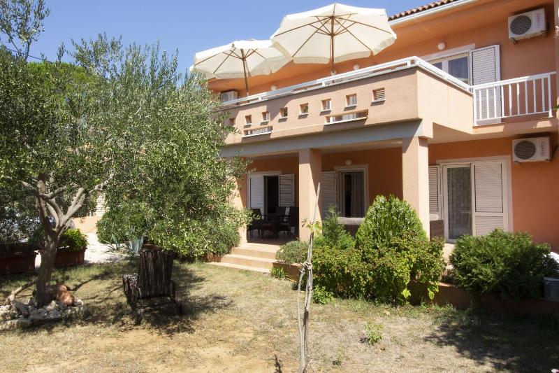 Studios & Rooms Fiesta image