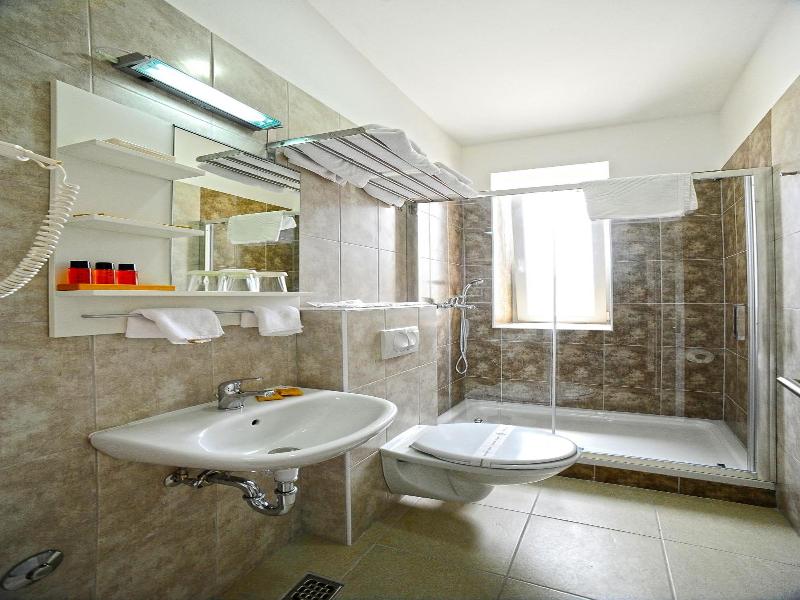 Valenti Rooms image